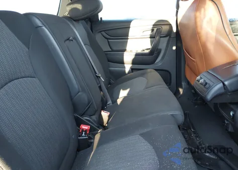 2015 Chevrolet Traverse 1Lt z USA, uszkodzony, nr VIN 1GNKRGKD2FJ131688